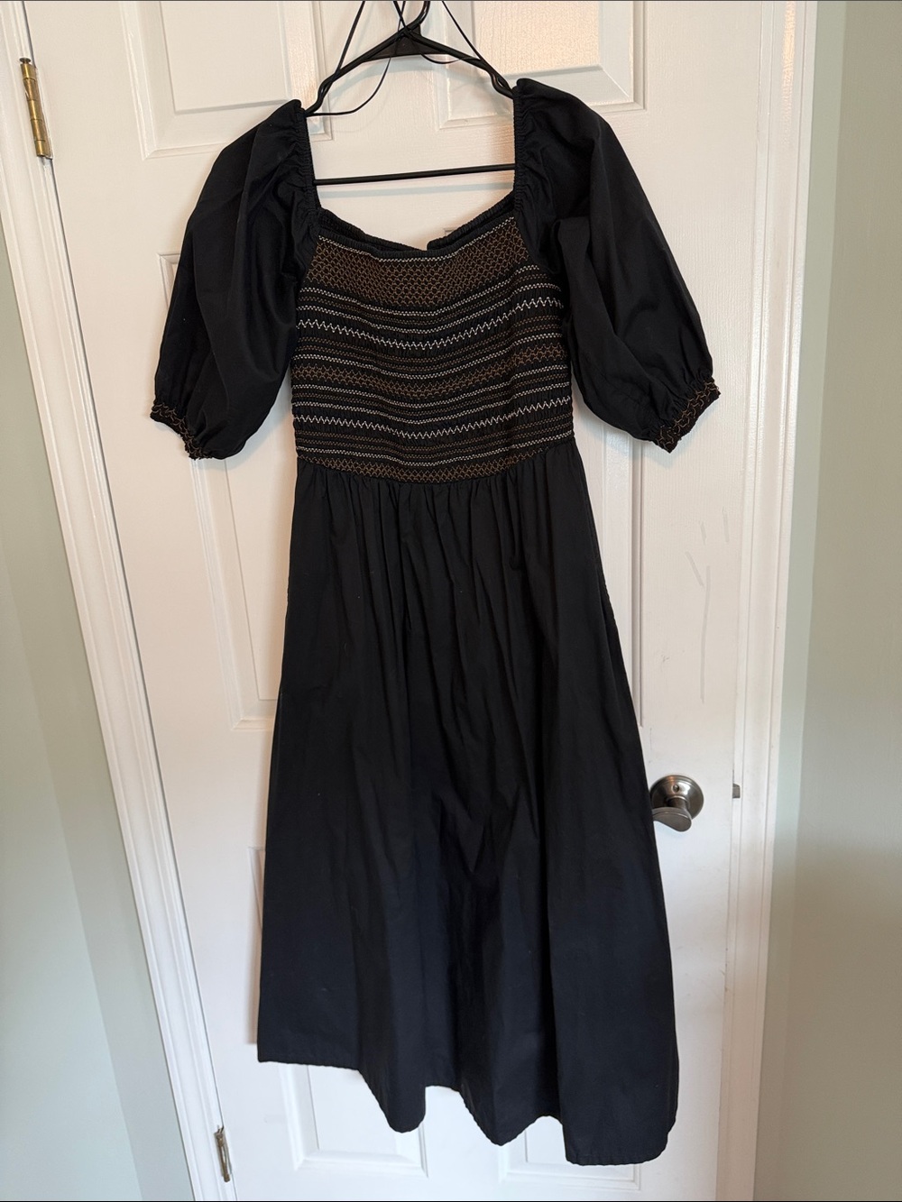 Old Navy Black Puff-Sleeve Smocked Midi Dress with Contrast Stitching